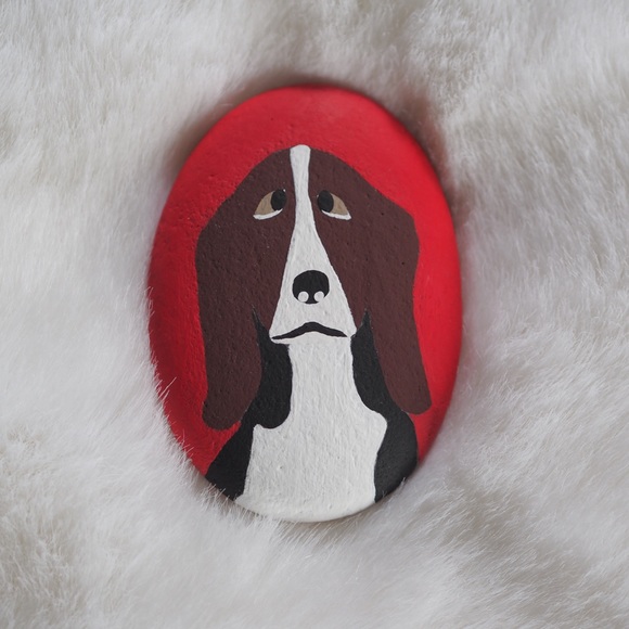 Basset Hound Hand Painted Rock Dog Home Decor - Picture 1 of 2